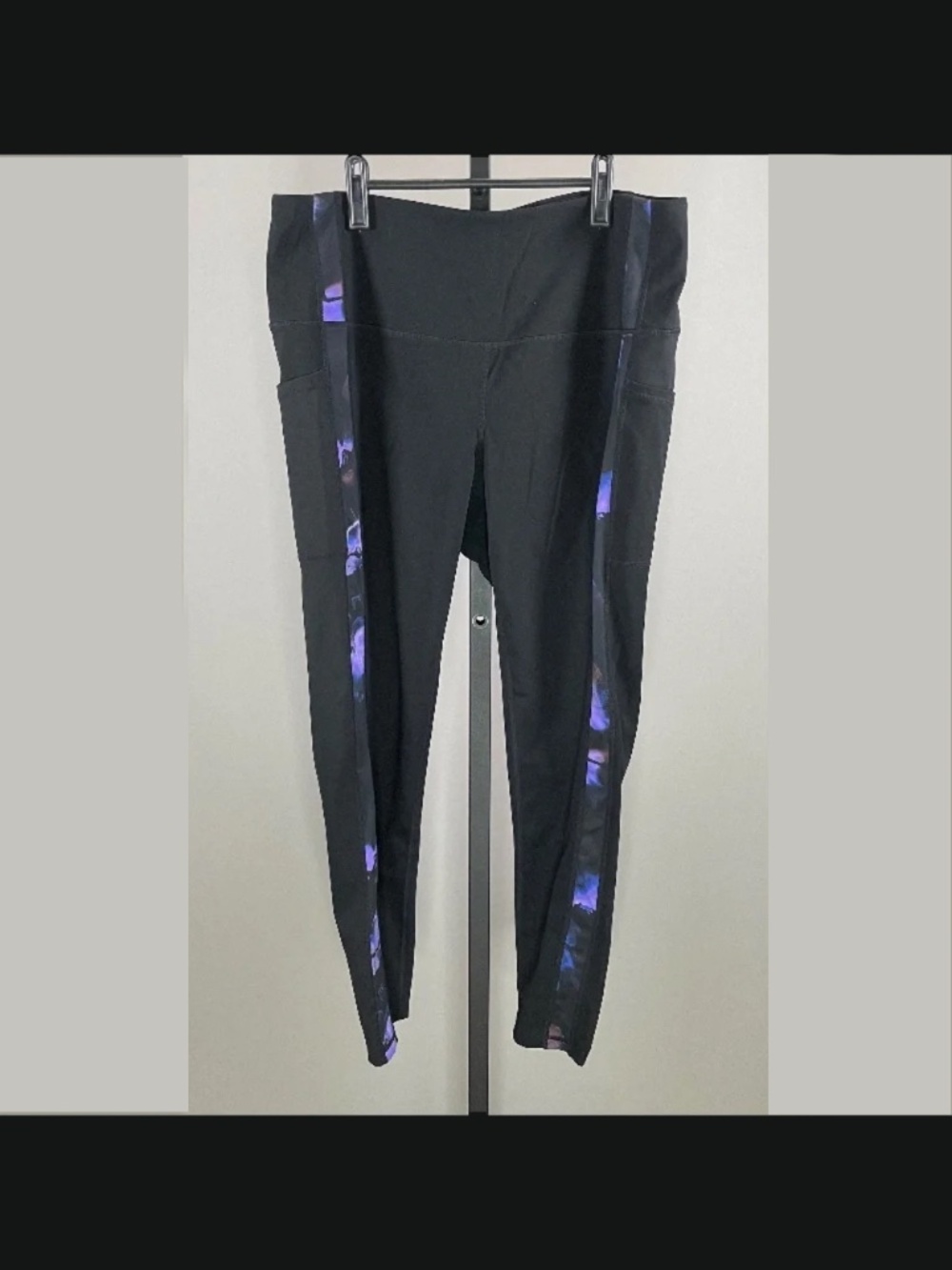 NEW Chicos Zenergy Pants Womens XL black purple floral athletic gym Florence
